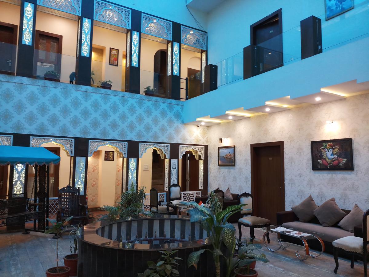 Dwivedi Hotels Sri Omkar Palace Βαρανάσι Εξωτερικό φωτογραφία